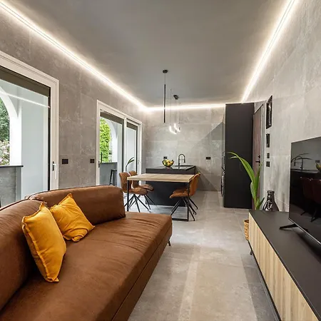 Eclipse #2 Lejlighed