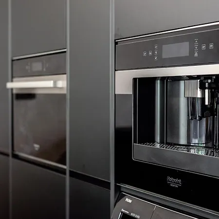 Apartment Eclipse #2 Noli