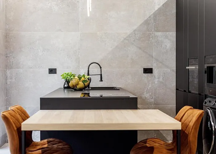 아파트 Eclipse #2 *